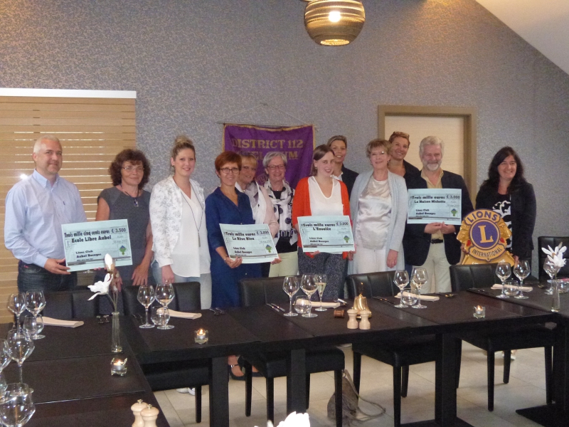 remise chèque 2016-17.JPG